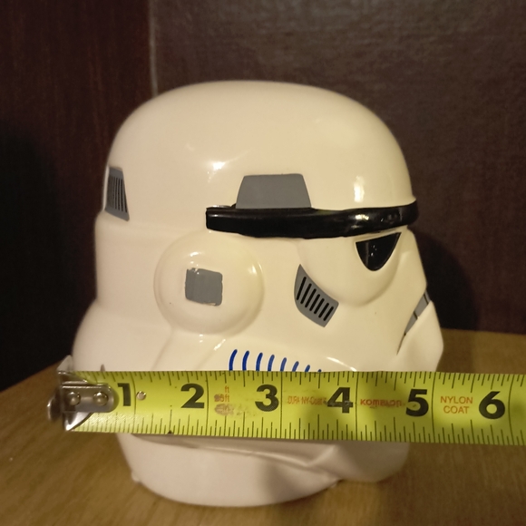 LucasFilm LTD Stormtrooper bank - Picture 6 of 8